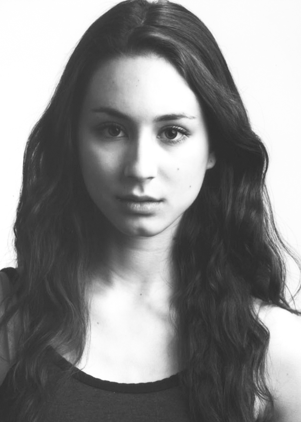 Troian Bellisario